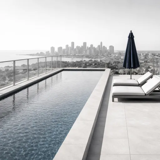 What Makes a Rooftop Pool View Worth the Surcharge